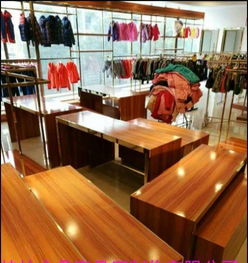 工廠專(zhuān)業(yè)生產(chǎn)衣柜家具商業(yè)展柜實(shí)木家具上門(mén)量身